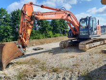 1 Raupenbagger, Fabr. HITACHI, Typ: ZX225 USLC-3 Kurzheck, Bj: 2010